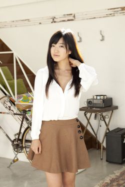年极品女仆妹妹穿着丝袜高跟被干